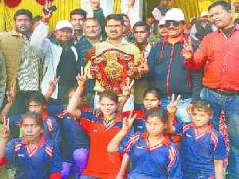 Amaniganj blocks makes overall champion